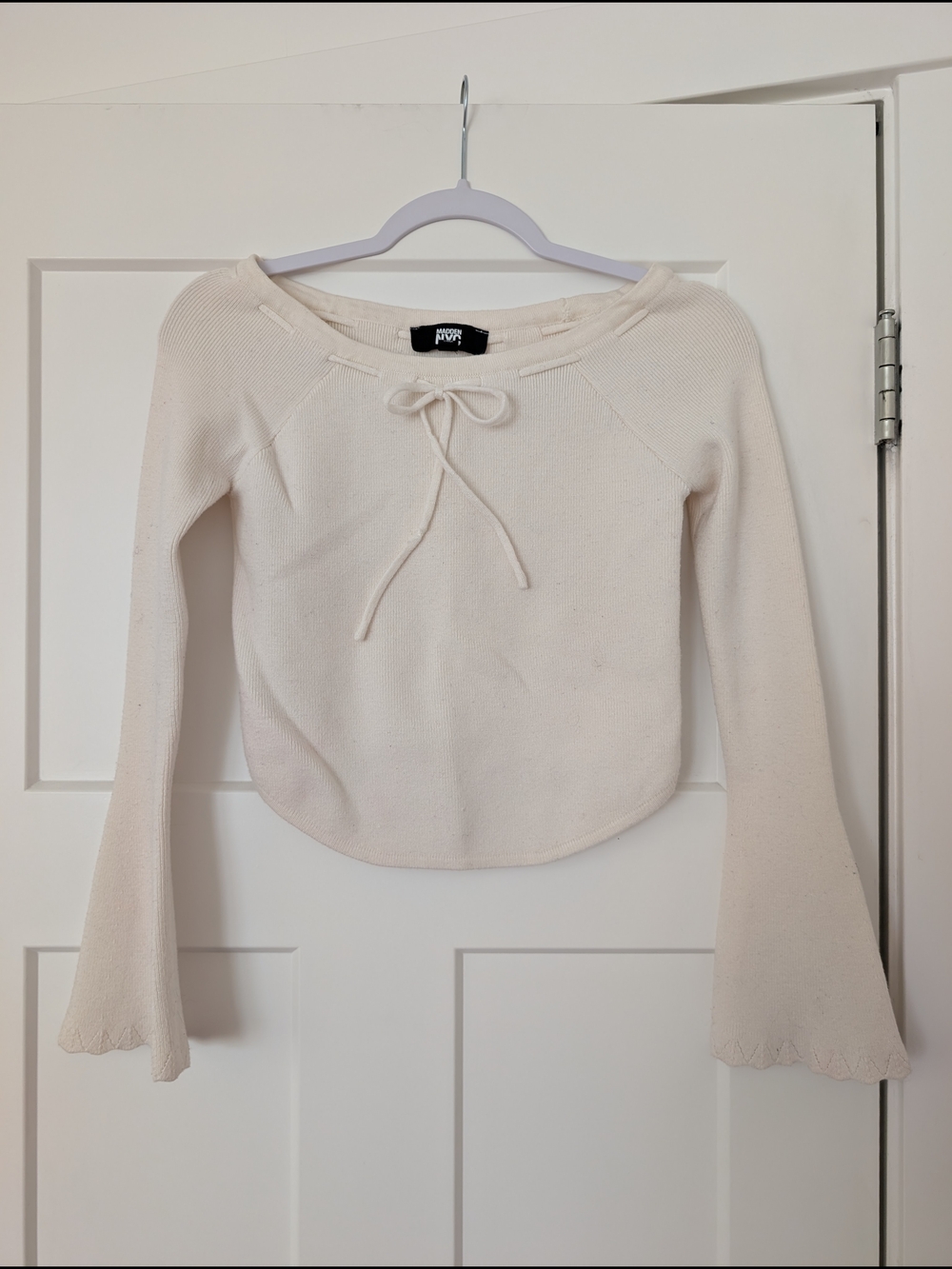 Ivory Tie-Front Bell Sleeve Sweater Size Small